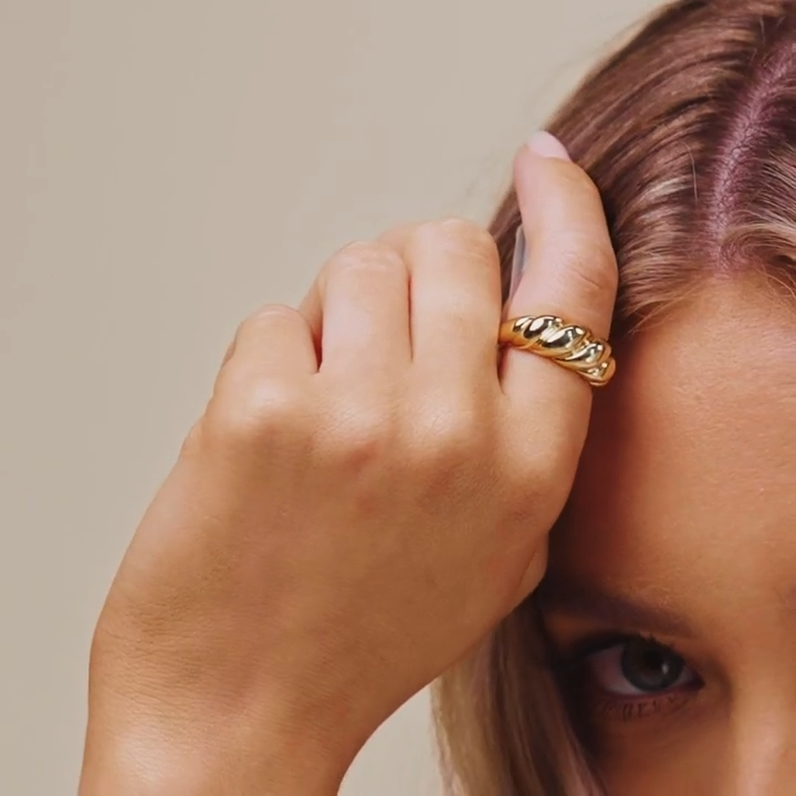 Elaria Visconti Ring | Weißgold 14k