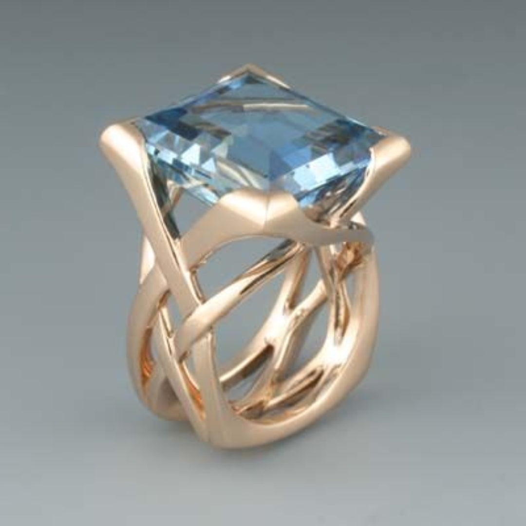 Vintage Ring aus Silber und Zirkonia