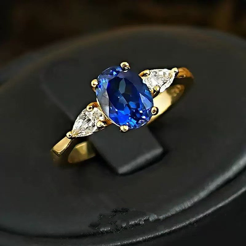 Marin Thorneau Ring | Gold 16k