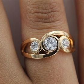Vintage Intarsien Zirkonia Spirale Gold Ring